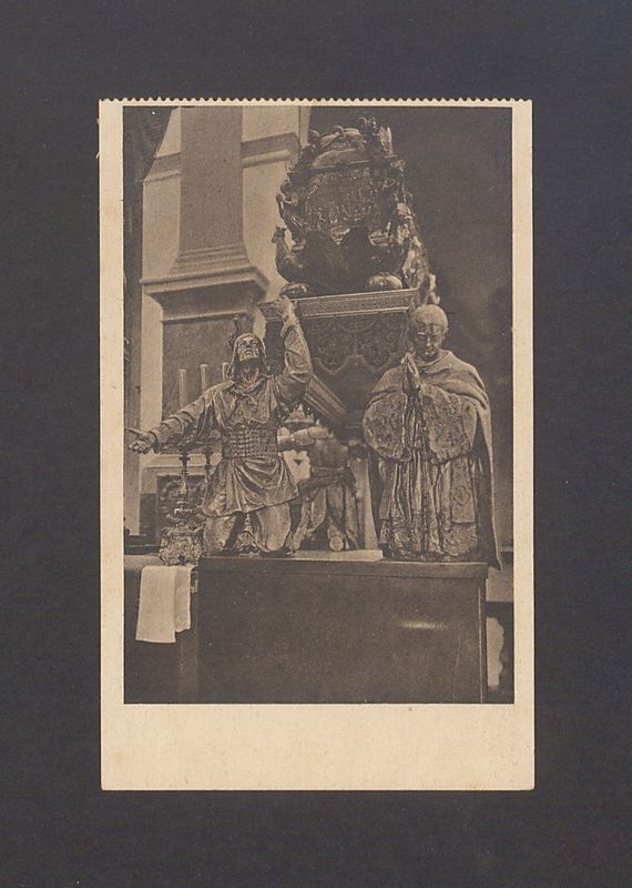 Fragment grobu św. Wojciecha w katedrze.