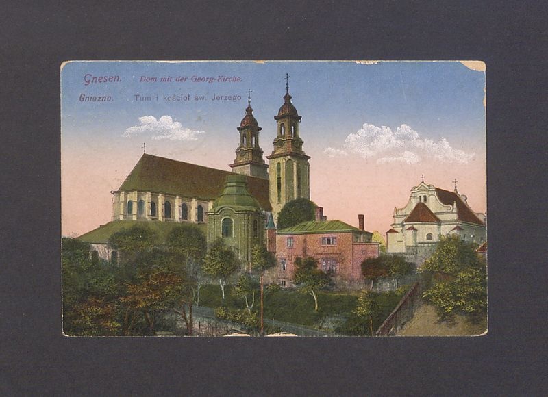 Ul. Tumska i kościół pw. św. Jerzego z katedrą.