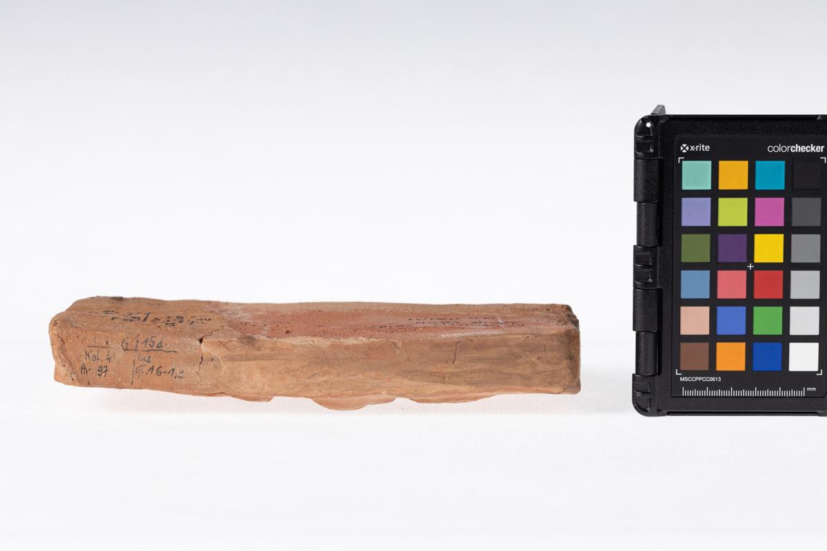 Płytka z wyobrażeniem orła