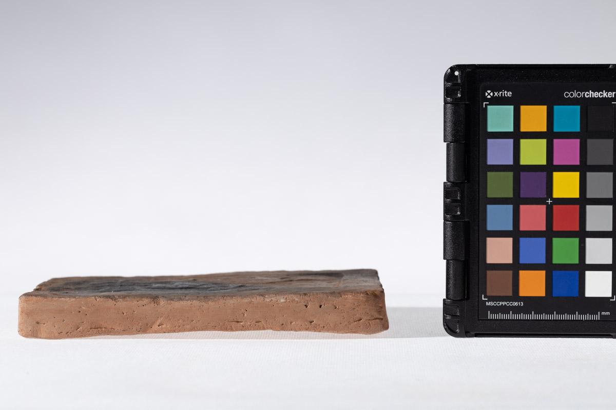 Płytka z wyobrażeniem jeźdźca przy Drzewie Życia