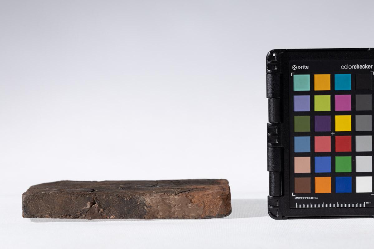 Płytka z wyobrażeniem ptaka