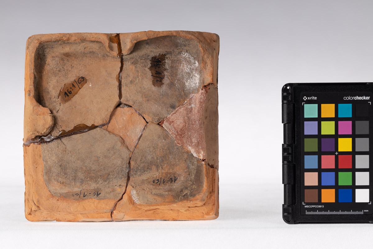 Kafel z rozetą kwiatową