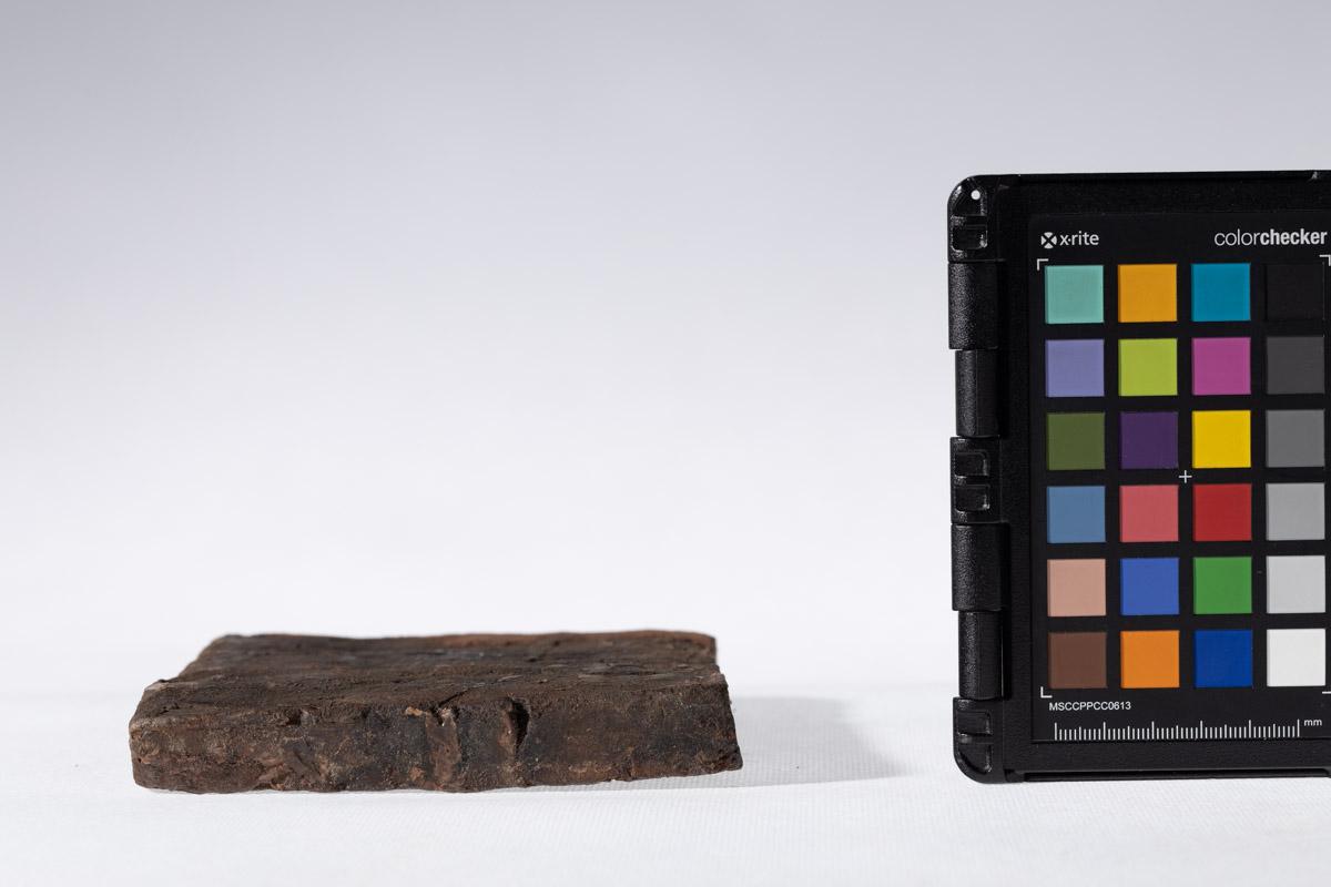 Płytka z wyobrażeniem ptaka