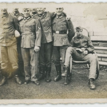 Grupa niemieckich żołnierzy