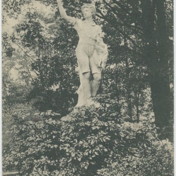 Rzeźba strzelca na kogutku, Kalisz 