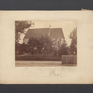 Kościół parafialny pw. św. Michała Archanioła.