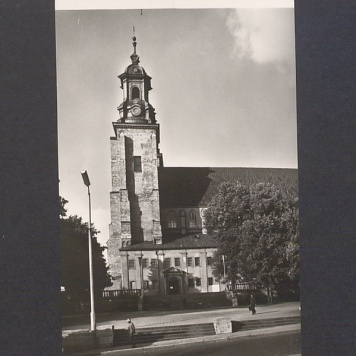 Katedra z XIV w., rozbudowana w XVII i XVIII w.