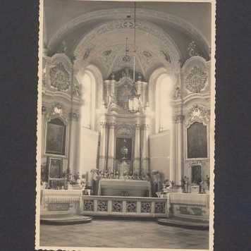 Kościół pw. św. Wawrzyńca, ołtarz.