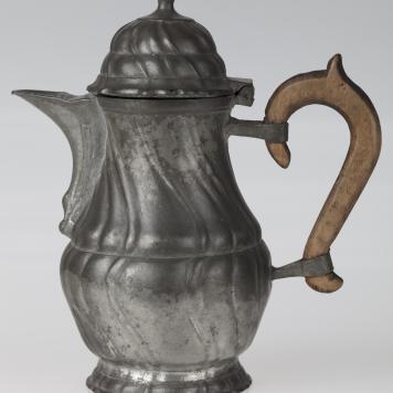 Dzbanuszek na mleko lub śmietankę